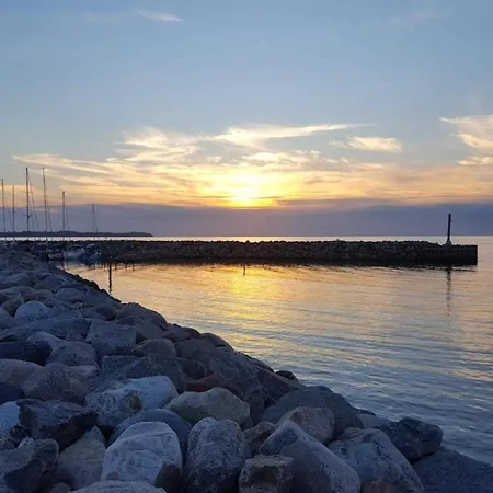 6 Person In Hornbaek-by Traum Hornbæk