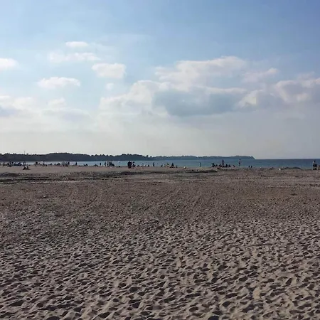 6 Person In Hornbaek-by Traum